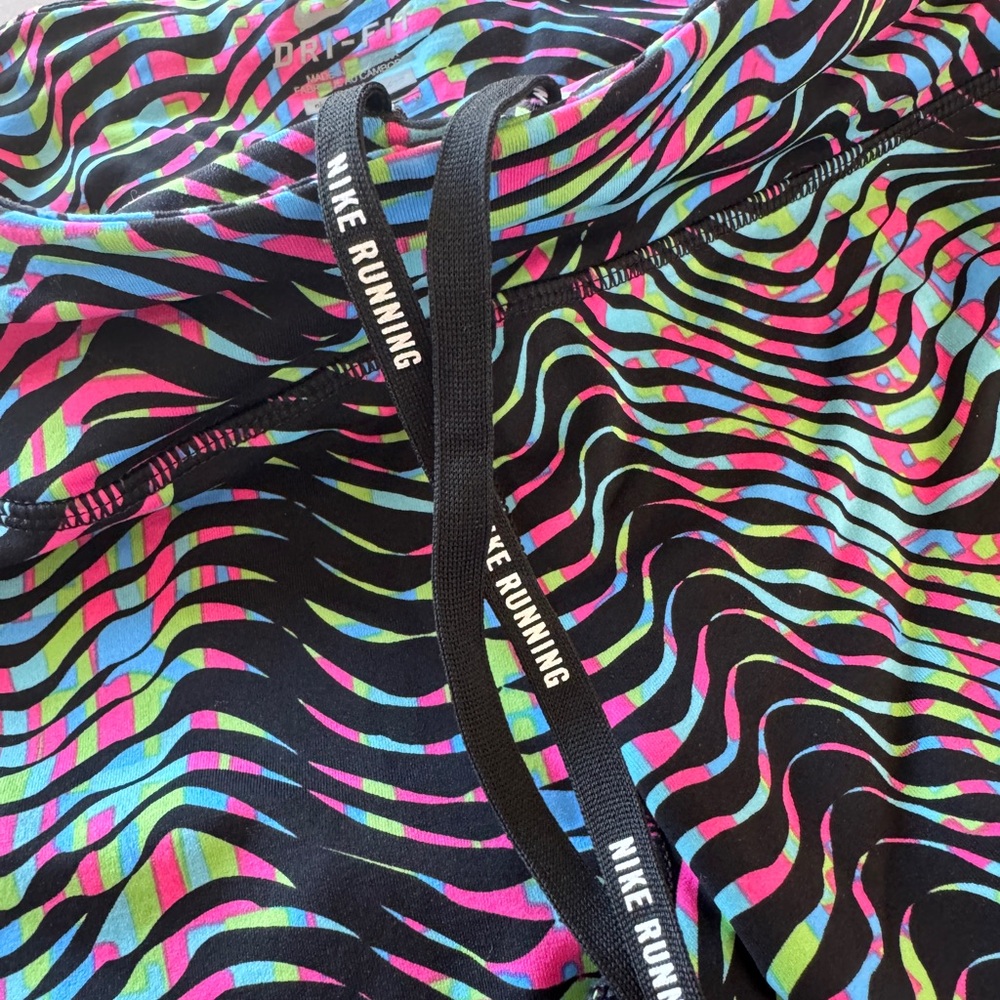 Nike Sidewinder EPIC running crop tights- like new- fun- multi color - Picture 3 of 9